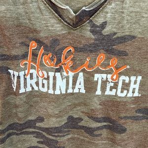Virginia Tech camo distressed bee neck tee